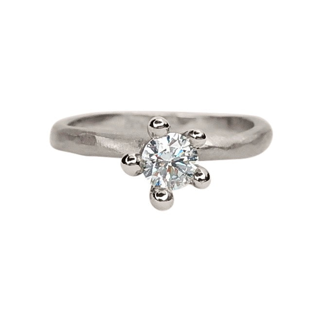 In Bloom Solitaire Diamond and white Gold ring